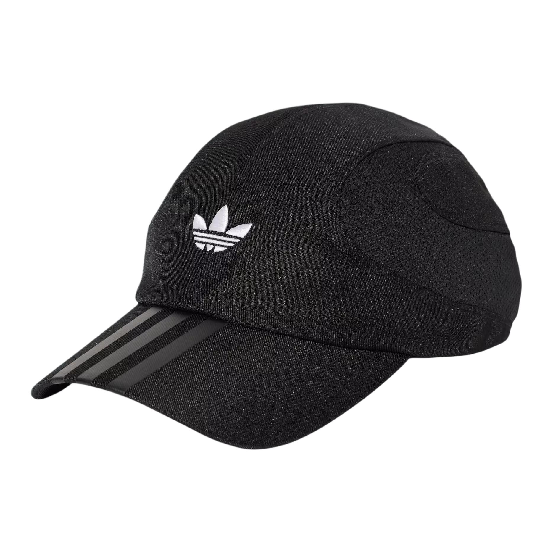 Бейсболка с вышитым логотипом Adidas
Бейсболка с вышитым логотипом Adidas