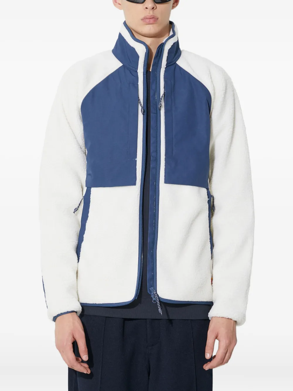 Куртка на молнии с контрастными вставками Fjällräven, синий
Куртка на молнии с контрастными вставками Fjällräven, синий