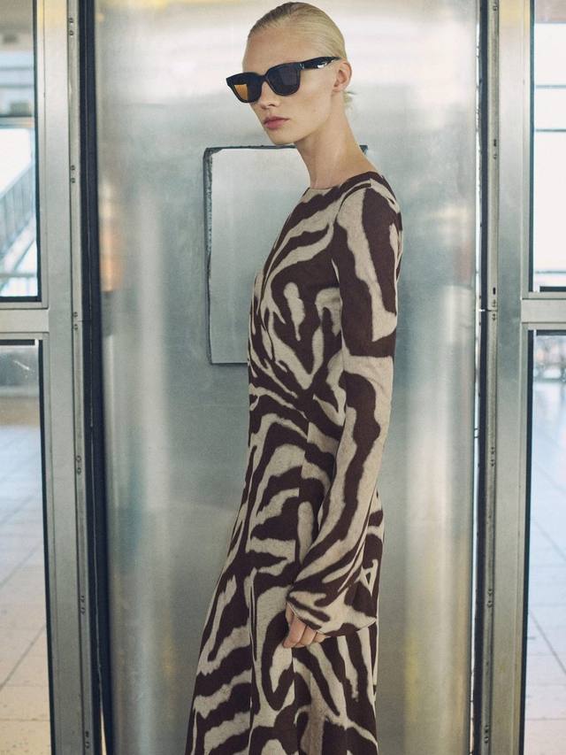 Платье миди с животным принтом alegra Mango, коричневый/разноцветный
Платье миди с животным принтом alegra Mango, коричневый/разноцветный