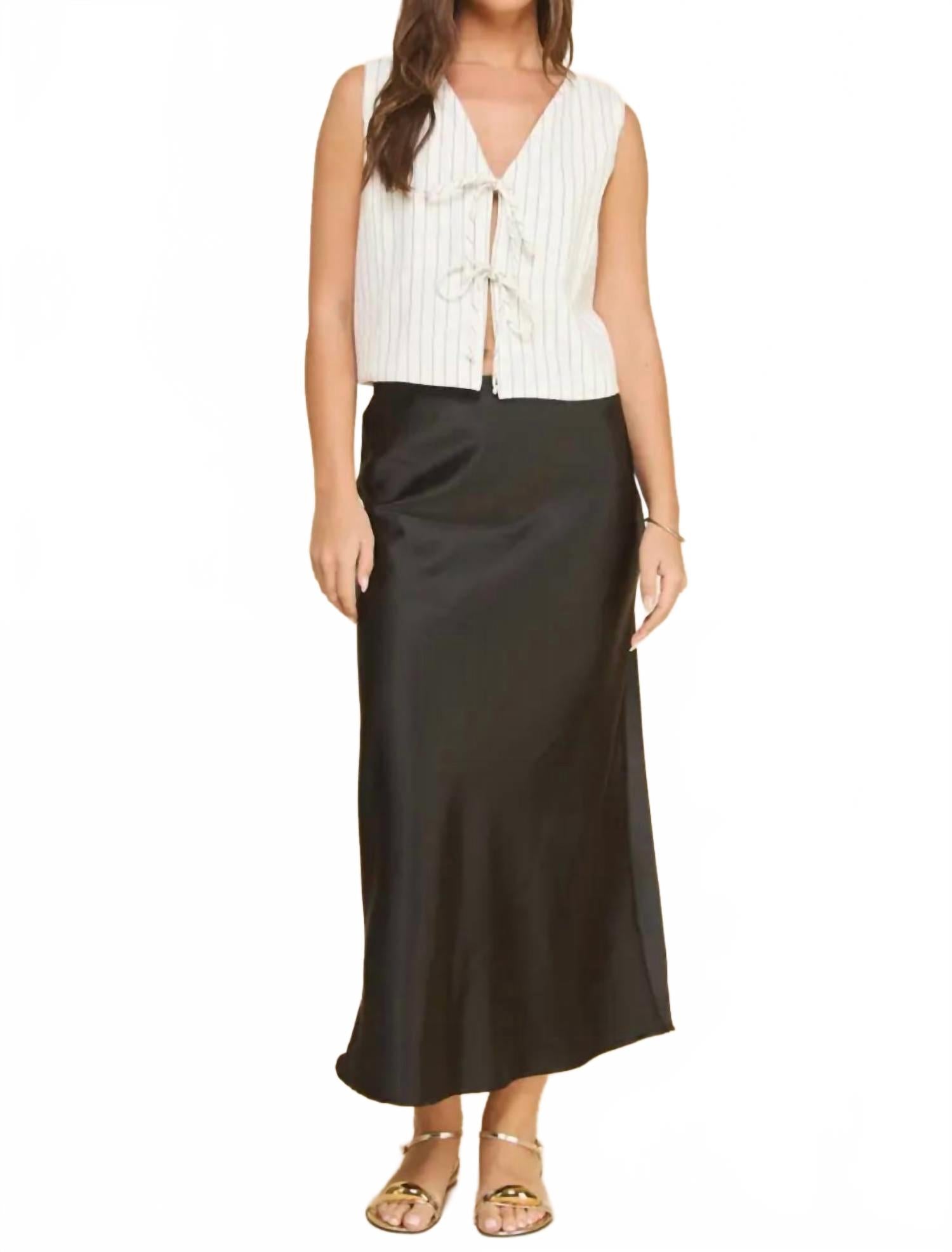 Женская юбка-карандаш Aniston черная If She Loves
Женская юбка-карандаш Aniston черная If She Loves