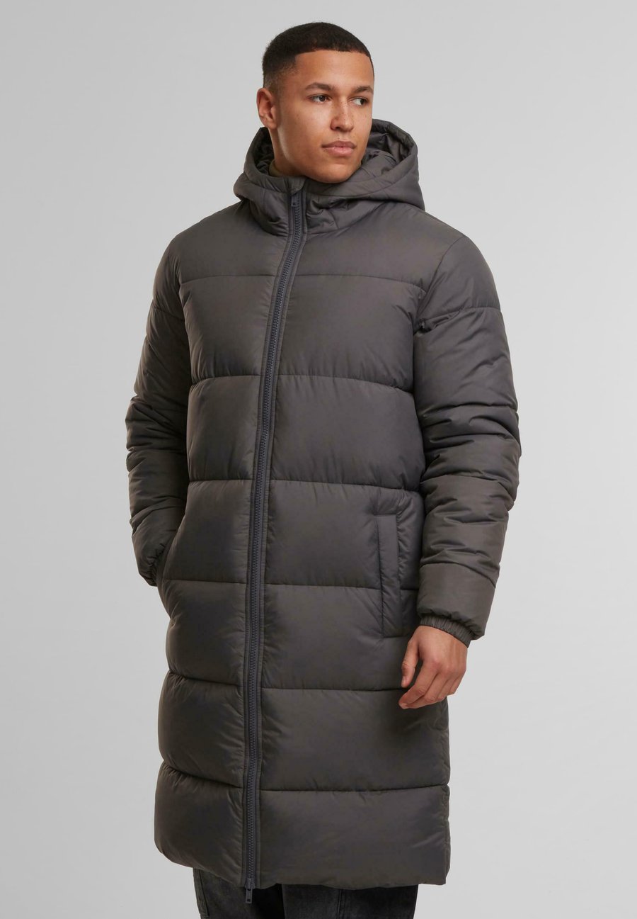 Пальто Urban Classics LONG PUFFER, Magnet/Grey
Пальто Urban Classics LONG PUFFER, Magnet/Grey