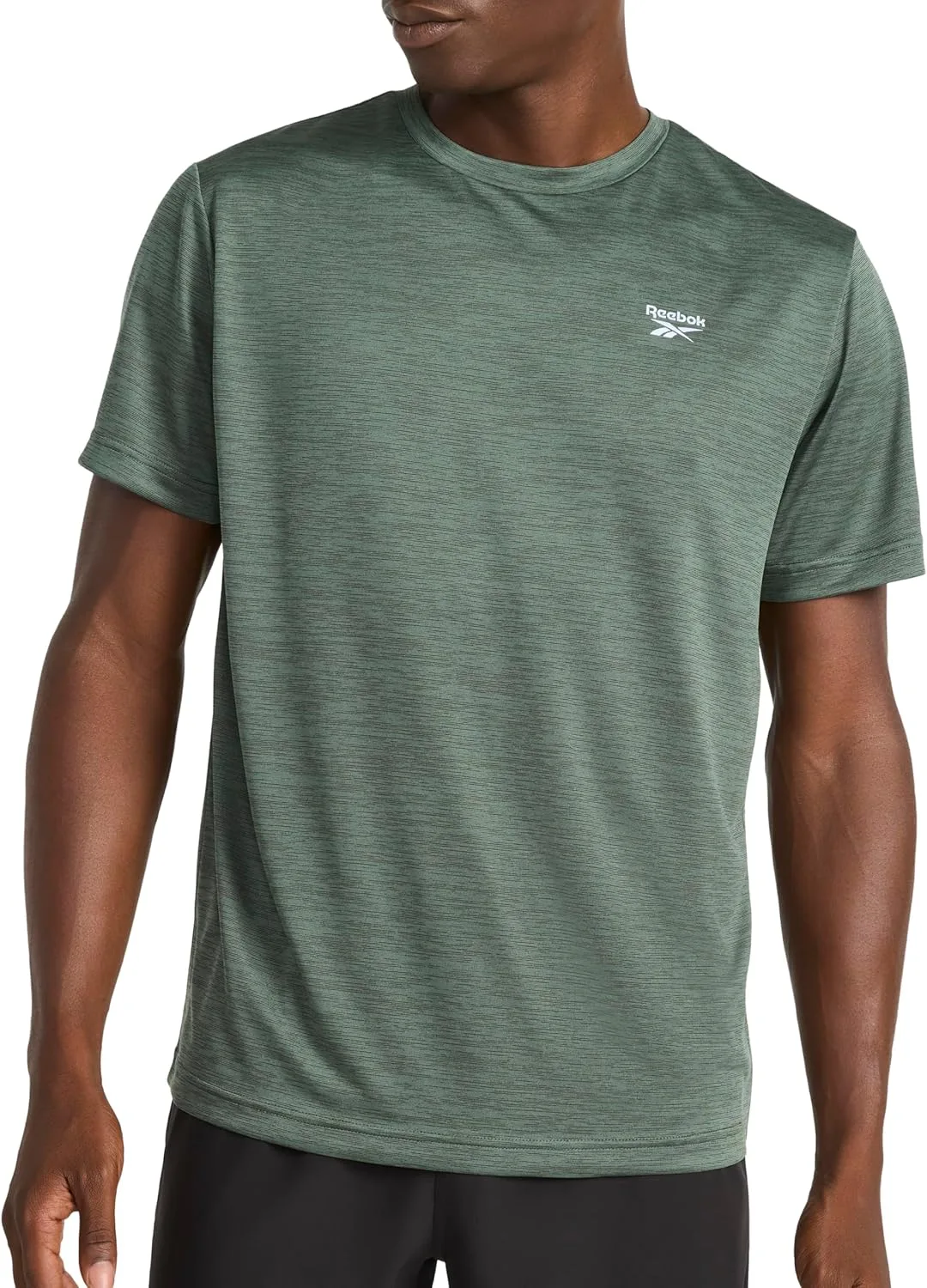 Футболка Reebok Men's Small Logo, Standard Fit, дышащая
Футболка Reebok Men's Small Logo, Standard Fit, дышащая