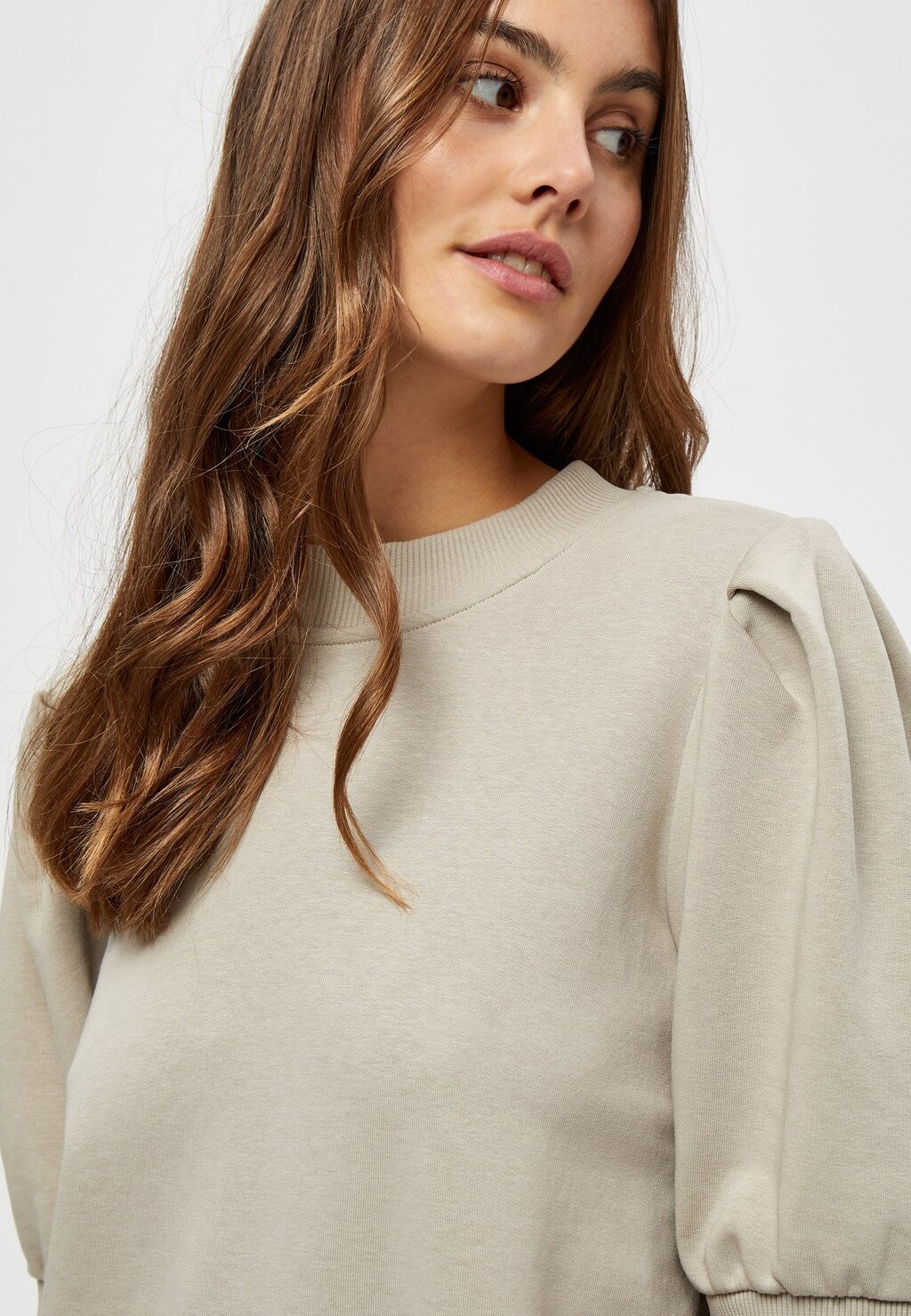 Базовая футболка MIMIKA SWEAT Minus, бежевый
Базовая футболка MIMIKA SWEAT Minus, бежевый