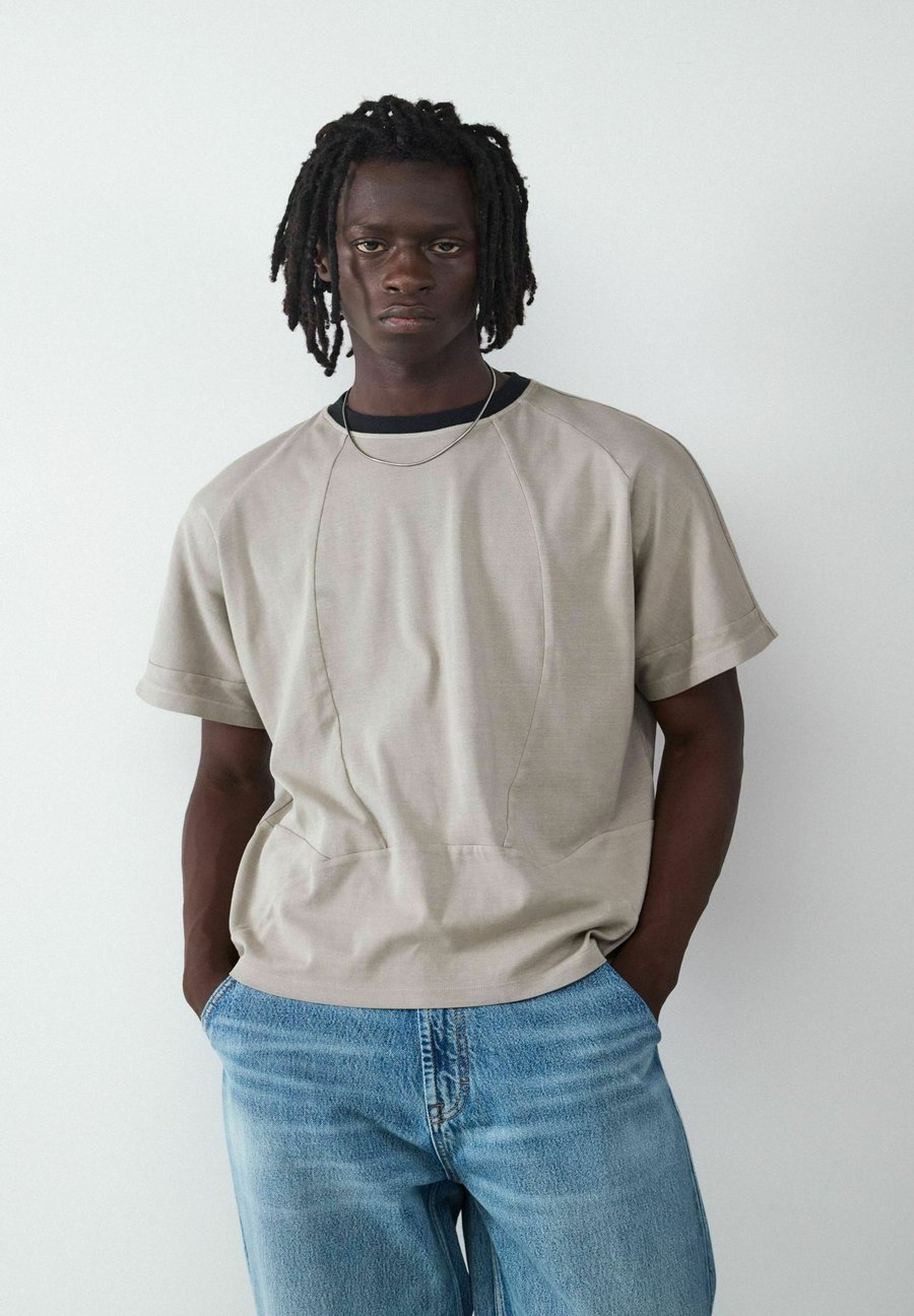 Футболка Balmohk Basic T-shirt, Plum Perfect/Purple, Фиолетовый, Футболка Balmohk Basic T-shirt, Plum Perfect/Purple
Футболка Balmohk Basic T-shirt, Plum Perfect/Purple, Фиолетовый, Футболка Balmohk Basic T-shirt, Plum Perfect/Purple