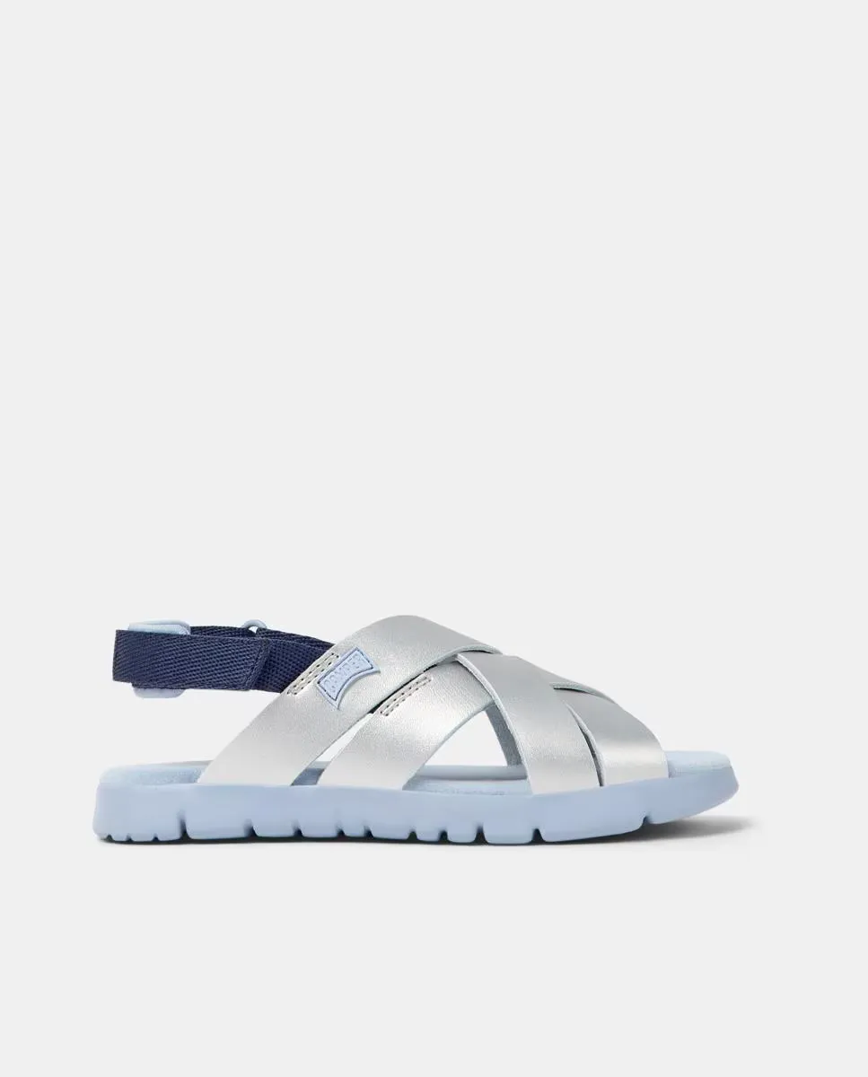 Женские кожаные босоножки с перекрещенными ремешками Camper, серебряный
Женские кожаные босоножки с перекрещенными ремешками Camper, серебряный