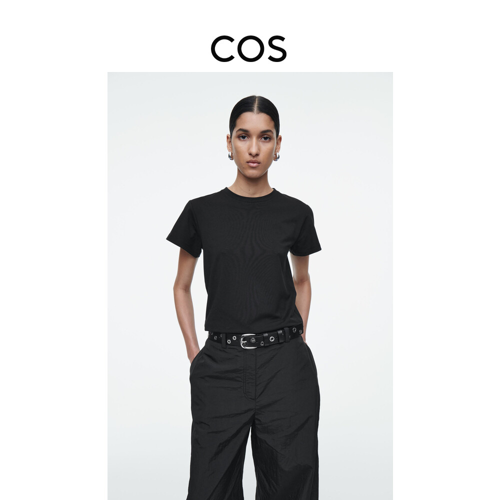 Женская футболка Cos с круглым вырезом, черный
Женская футболка Cos с круглым вырезом, черный
