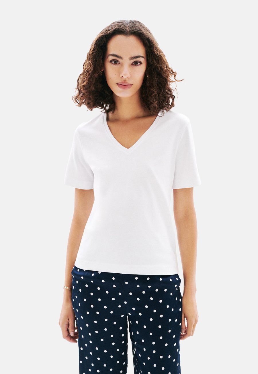 Футболка Caroll THUGA, Blanc/White, Белый, Футболка Caroll THUGA, Blanc/White
Футболка Caroll THUGA, Blanc/White, Белый, Футболка Caroll THUGA, Blanc/White