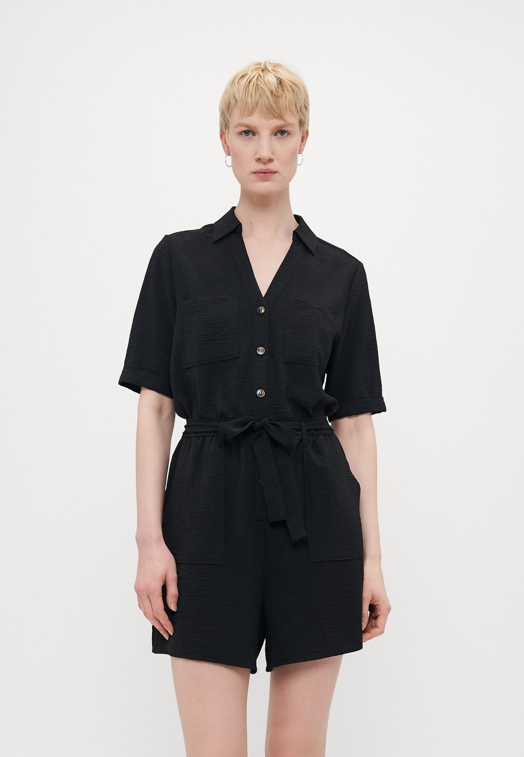 Комбинезон ONLMACHA LIFE ONLY Tall, черный
Комбинезон ONLMACHA LIFE ONLY Tall, черный