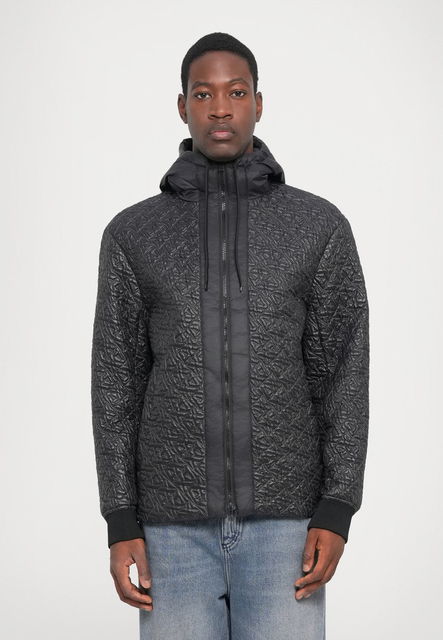 Куртка Armani Exchange BLOUSON JACKET, Black /Black
Куртка Armani Exchange BLOUSON JACKET, Black /Black