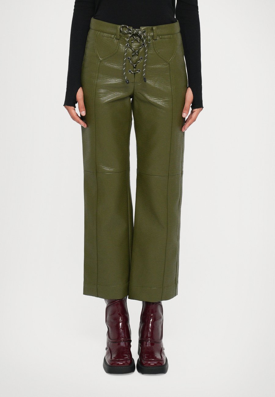 Брюки Baum und Pferdgarten NICCI, Olive
Брюки Baum und Pferdgarten NICCI, Olive