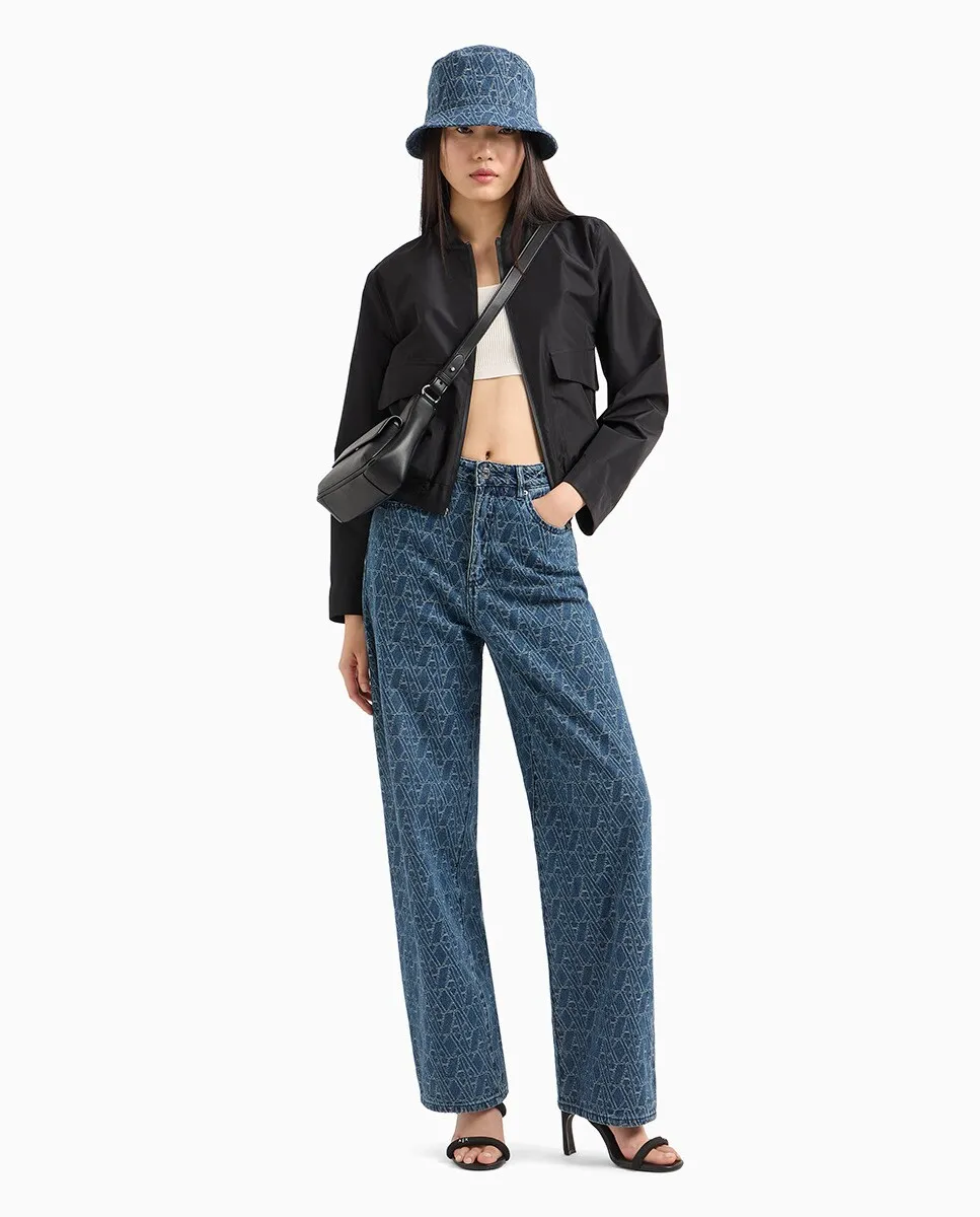 Женские джинсы свободного кроя J38 с монограммой-логотипом Armani Exchange, индиго
Женские джинсы свободного кроя J38 с монограммой-логотипом Armani Exchange, индиго