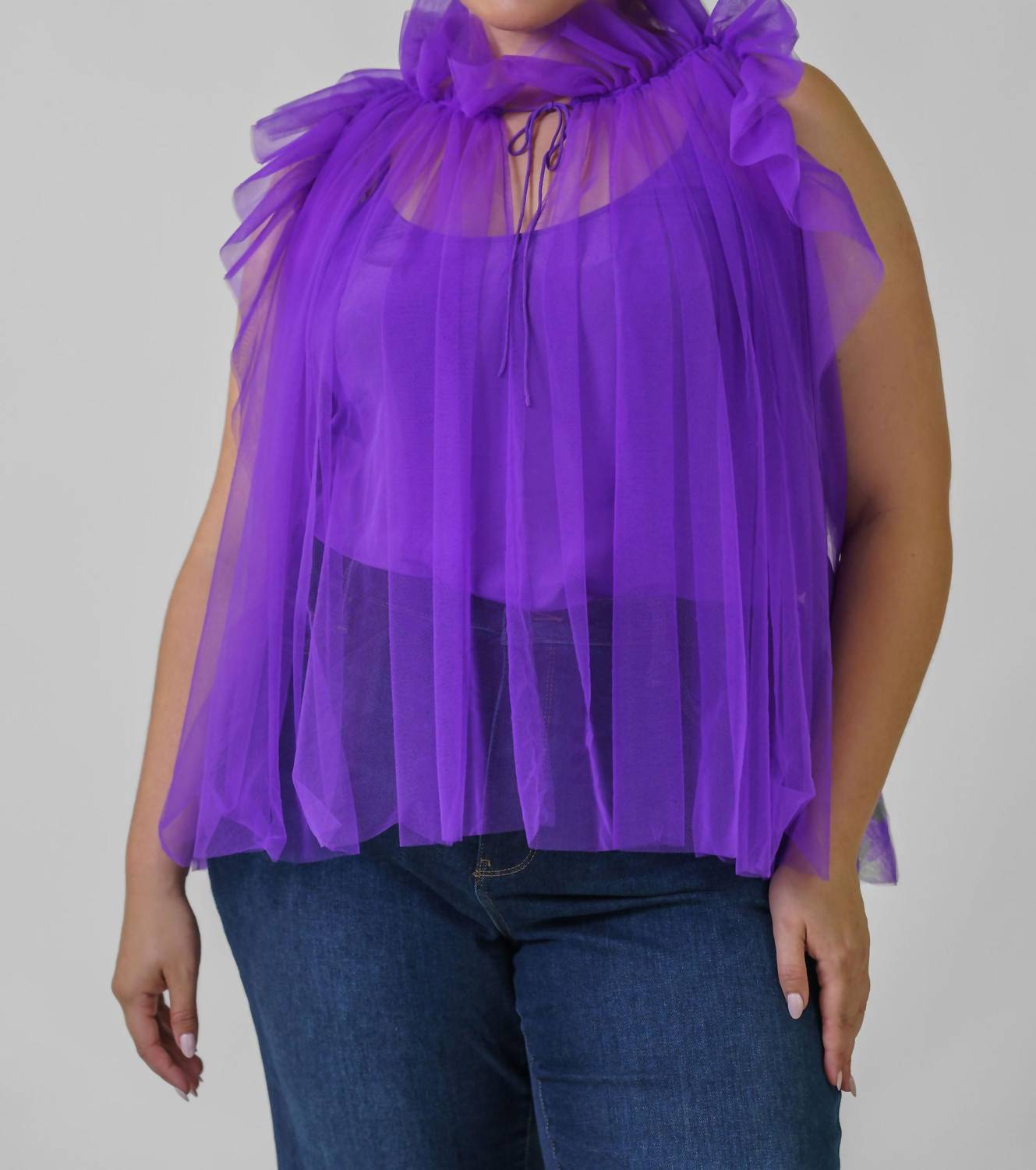 Топ с рюшами из тюля - Plus In Passiflora Psophia, Passiflora
Топ с рюшами из тюля - Plus In Passiflora Psophia, Passiflora