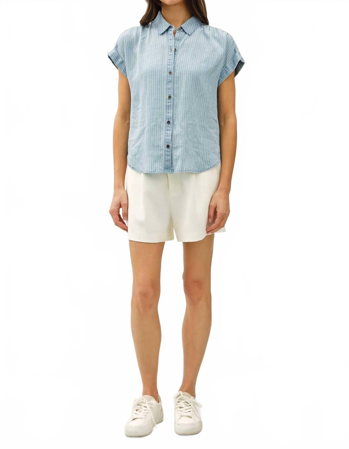 Топ на пуговицах из тенселя синего цвета Be Cool, синий
Топ на пуговицах из тенселя синего цвета Be Cool, синий