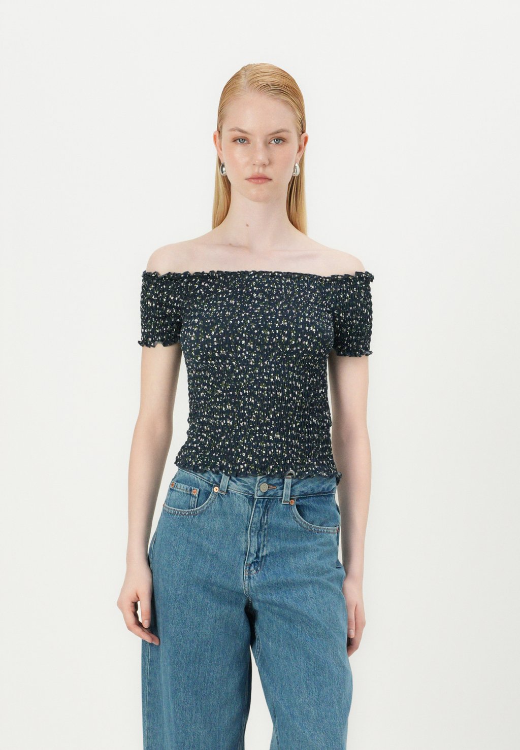 Топ BOA ANN SMOCK JDY, темно-синий
Топ BOA ANN SMOCK JDY, темно-синий