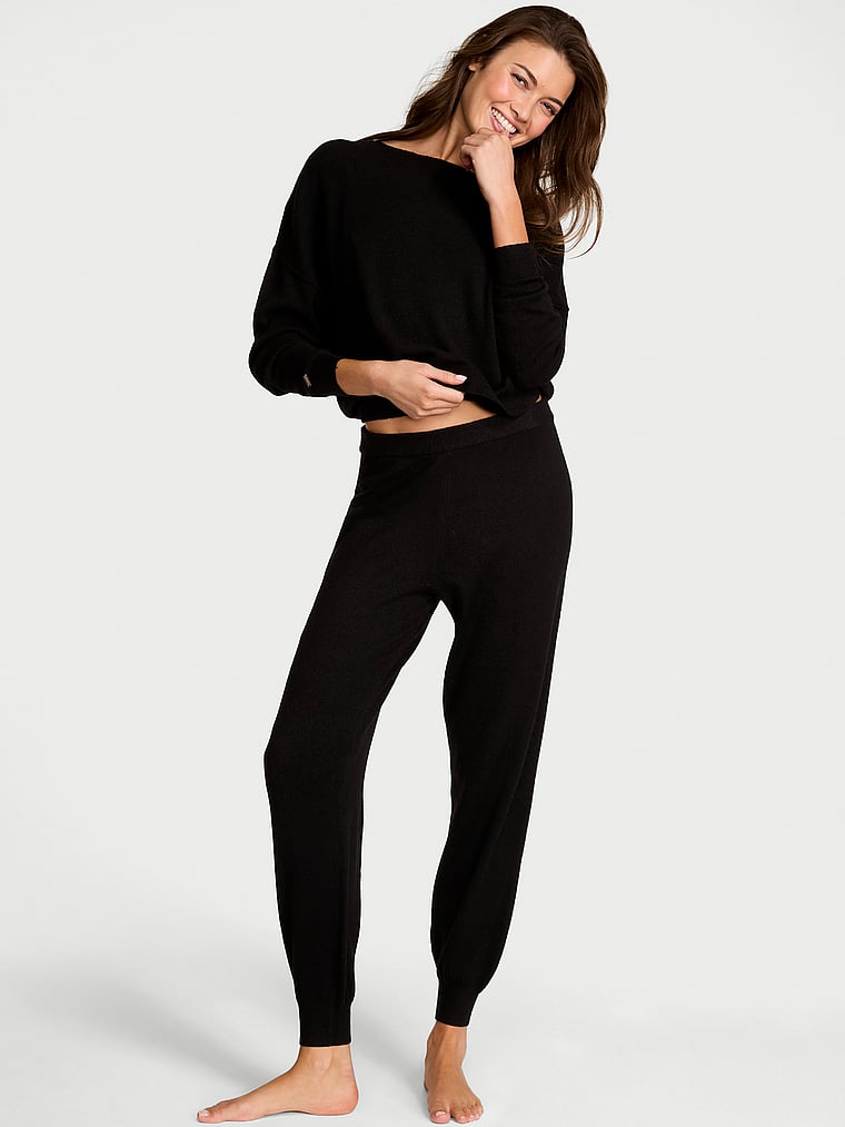 Роскошные трикотажные брюки-джоггеры Victoria'S Secret, black
Роскошные трикотажные брюки-джоггеры Victoria'S Secret, black