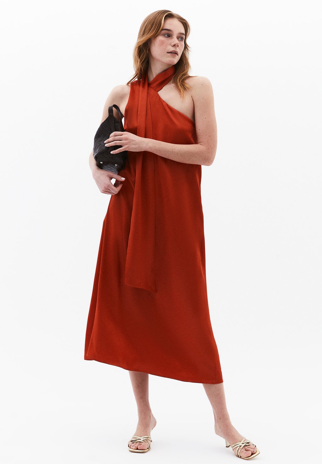 Повседневное платье MIT MODISCHEM DETAIL OXXO, оранжевый
Повседневное платье MIT MODISCHEM DETAIL OXXO, оранжевый