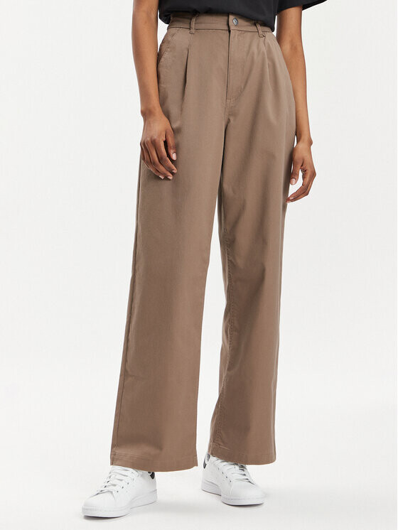 Широкие брюки из ткани Converse, бежевый
Широкие брюки из ткани Converse, бежевый