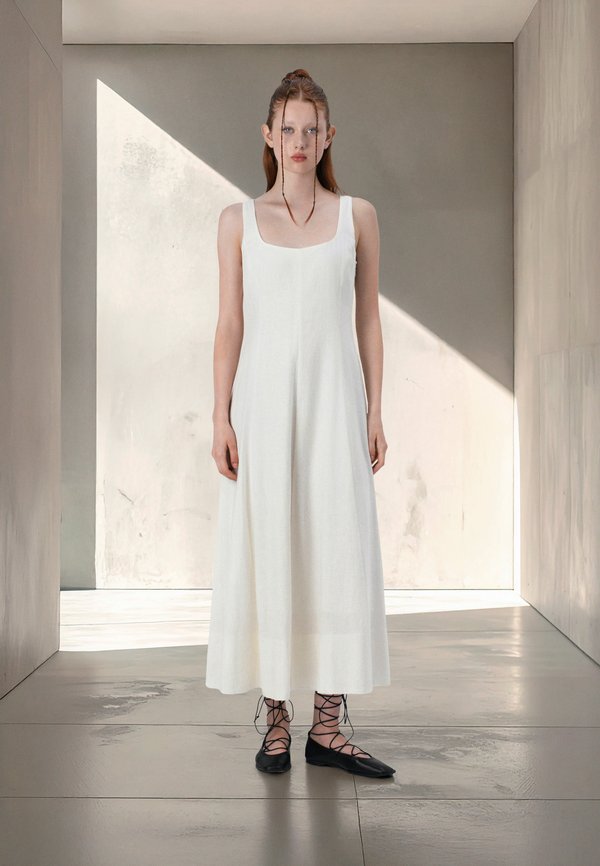 Платье макси макси с вырезом Gap, белый
Платье макси макси с вырезом Gap, белый