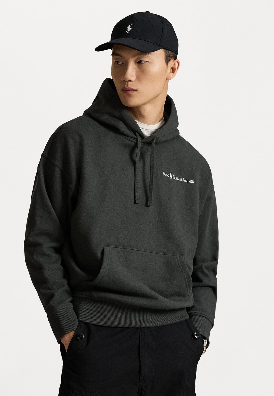 Худи Polo Ralph Lauren RELAXED FIT LOGO FLEECE HOODIE, Deep Grey/Dark Grey, Серый, Худи Polo Ralph Lauren RELAXED FIT LOGO FLEECE HOODIE, Deep Grey/Dark Grey
Худи Polo Ralph Lauren RELAXED FIT LOGO FLEECE HOODIE, Deep Grey/Dark Grey, Серый, Худи Polo Ralph Lauren RELAXED FIT LOGO FLEECE HOODIE, Deep Grey/Dark Grey