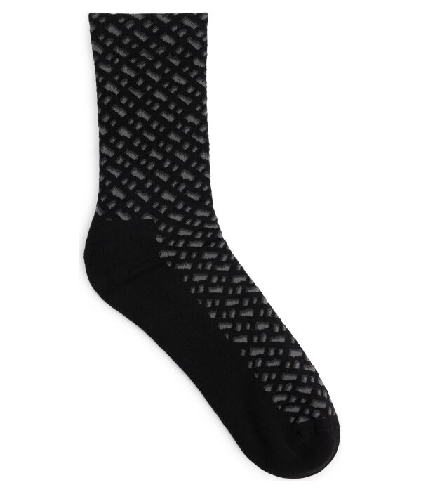 Носки мужские Boss с монограммой в рубчик, черный
Носки мужские Boss с монограммой в рубчик, черный