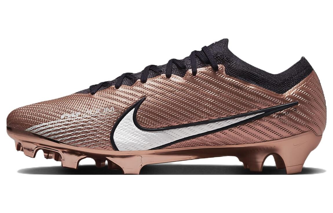 Мужские футбольные кроссовки Nike Mercurial Vapor 15
Мужские футбольные кроссовки Nike Mercurial Vapor 15