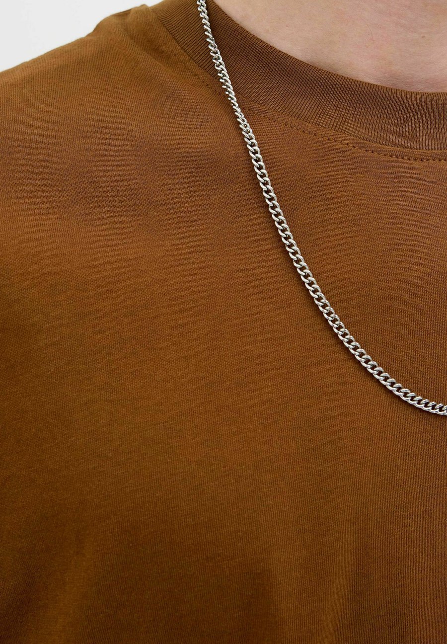 Футболка Jack & Jones JJEBRADLEY, Monks Robe/Brown, Коричневый, Футболка Jack & Jones JJEBRADLEY, Monks Robe/Brown
Футболка Jack & Jones JJEBRADLEY, Monks Robe/Brown, Коричневый, Футболка Jack & Jones JJEBRADLEY, Monks Robe/Brown