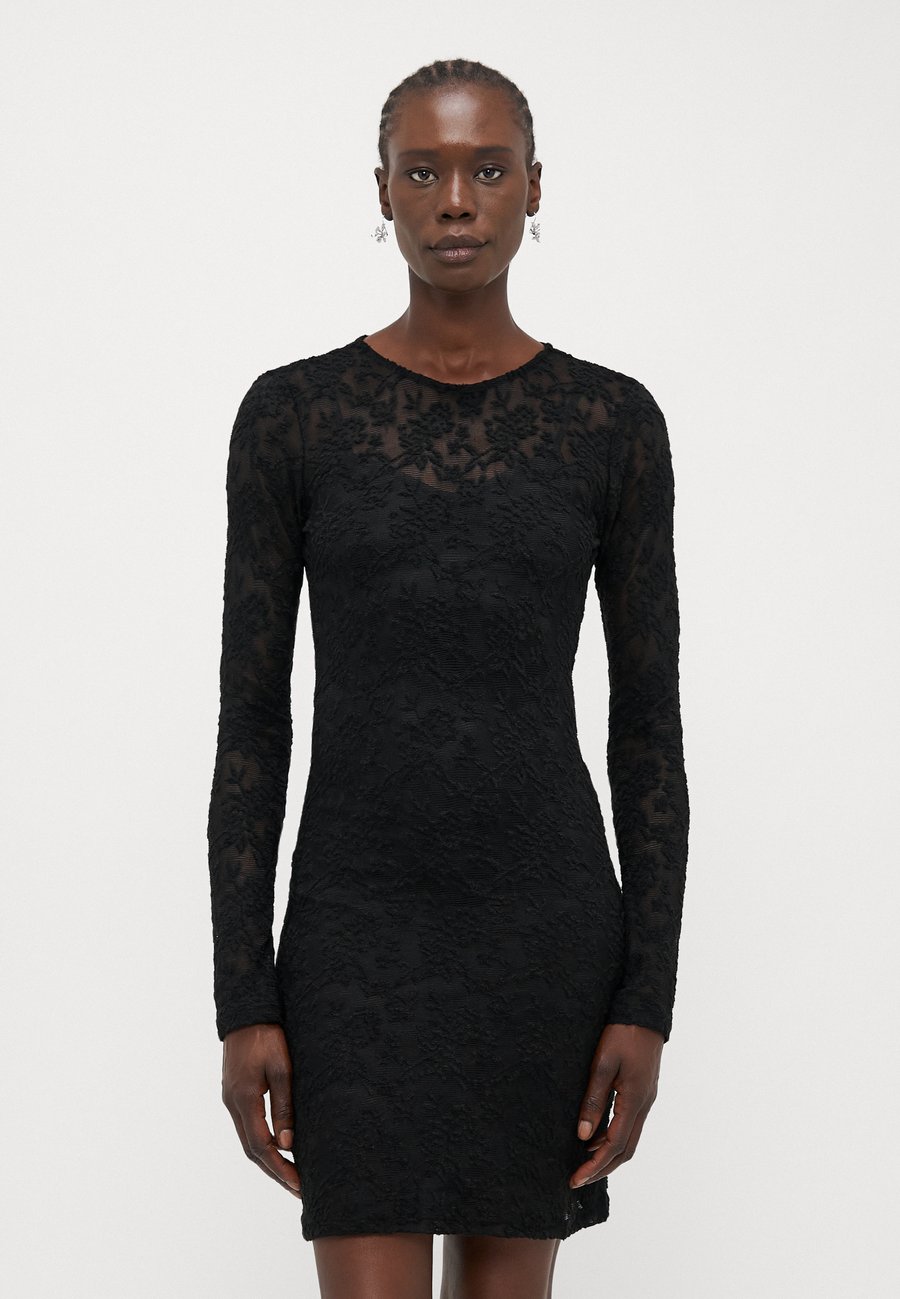 Платье ONLY Tall ONLBLAISE O NECK DRESS , Black
Платье ONLY Tall ONLBLAISE O NECK DRESS , Black