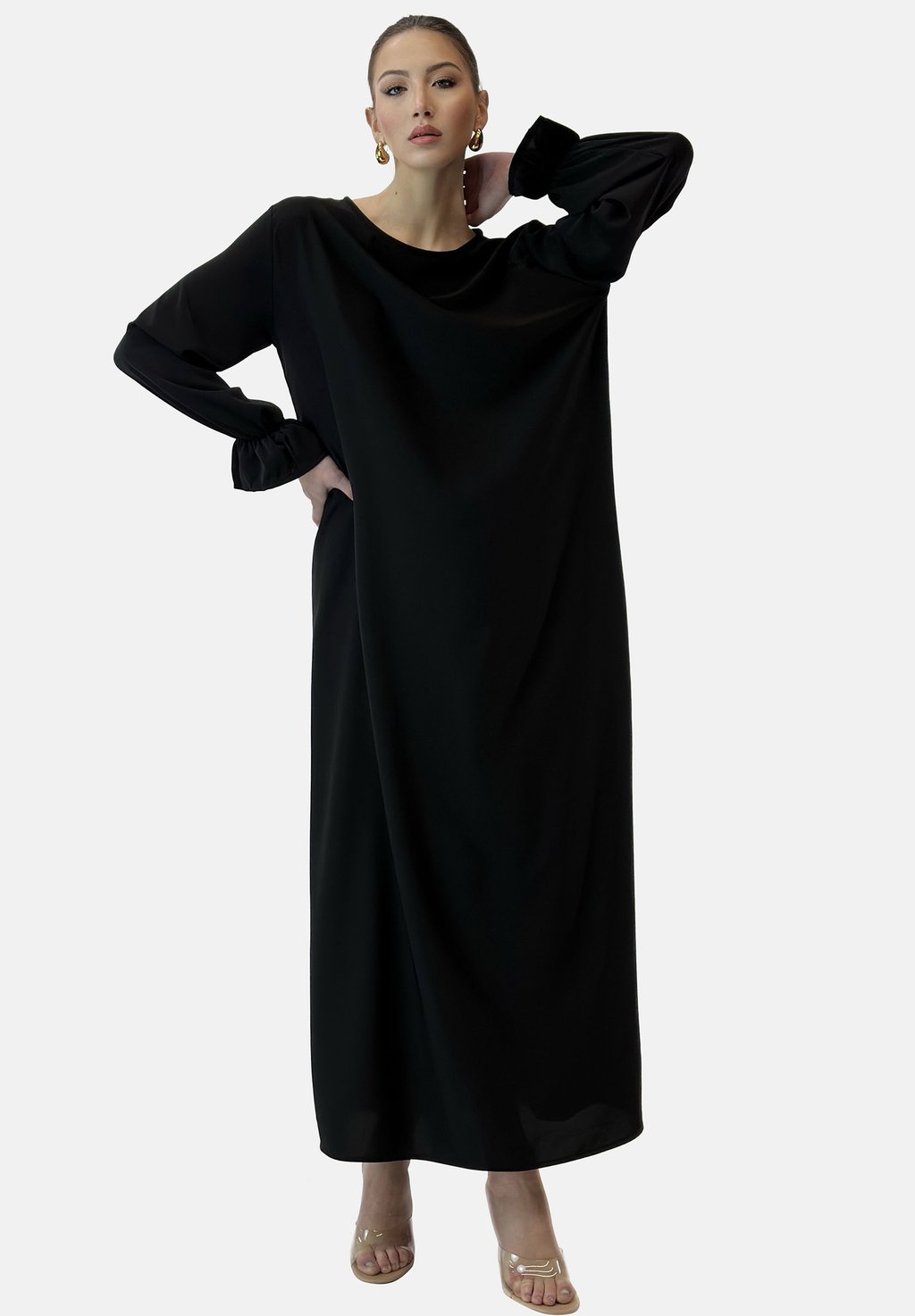 Длинное платье ABAYA Elara, черный
Длинное платье ABAYA Elara, черный