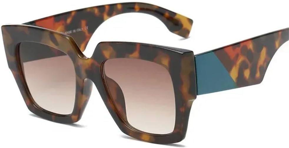 Большие солнцезащитные очки для женщин, роскошные солнцезащитные очки с градиентным переходом цвета, большая оправа, винтажные очки, защита от ультрафиолета UV400 TYUVIVO, No.3
Большие солнцезащитные очки для женщин, роскошные солнцезащитные очки с градиентным переходом цвета, большая оправа, винтажные очки, защита от ультрафиолета UV400 TYUVIVO, No.3