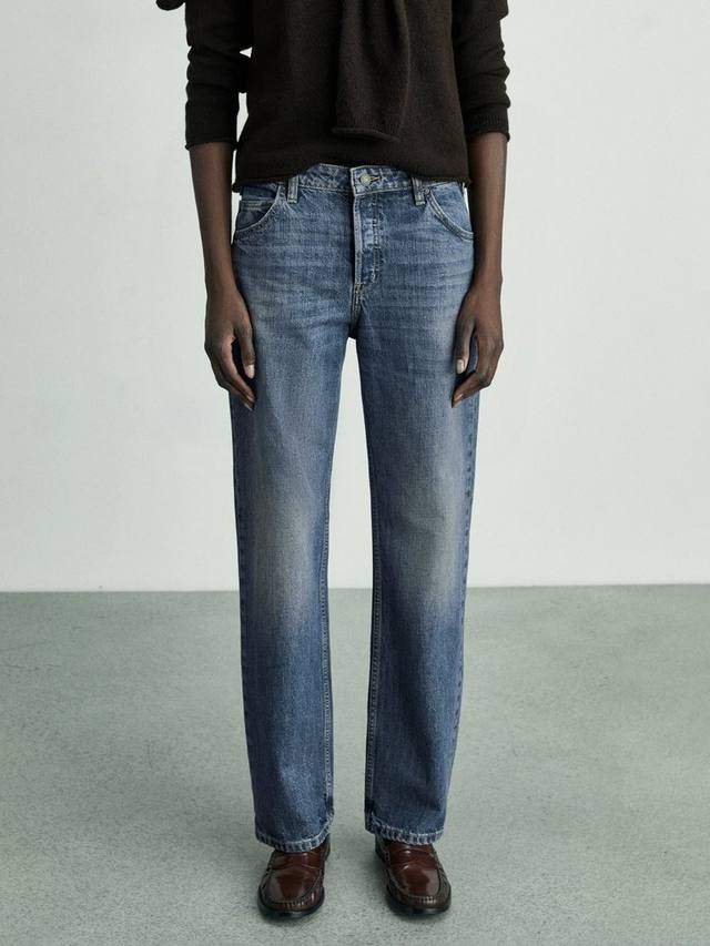 Прямые джинсы marnie средней посадки Mango, цвет Open Blue 
Прямые джинсы marnie средней посадки Mango, цвет Open Blue