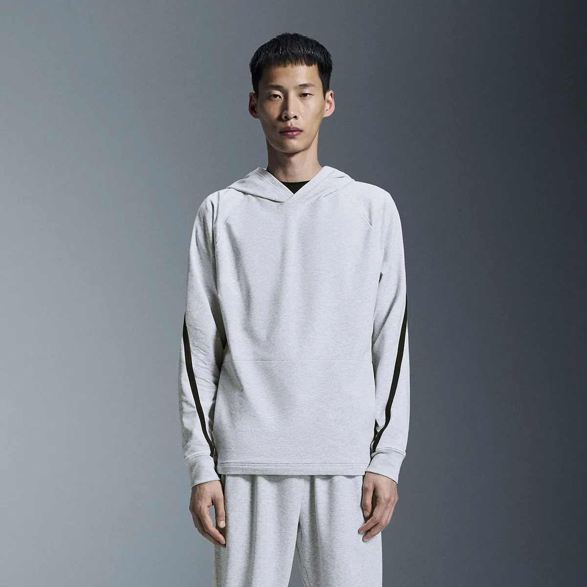 Мужская толстовка с капюшоном Studio On, серый
Мужская толстовка с капюшоном Studio On, серый