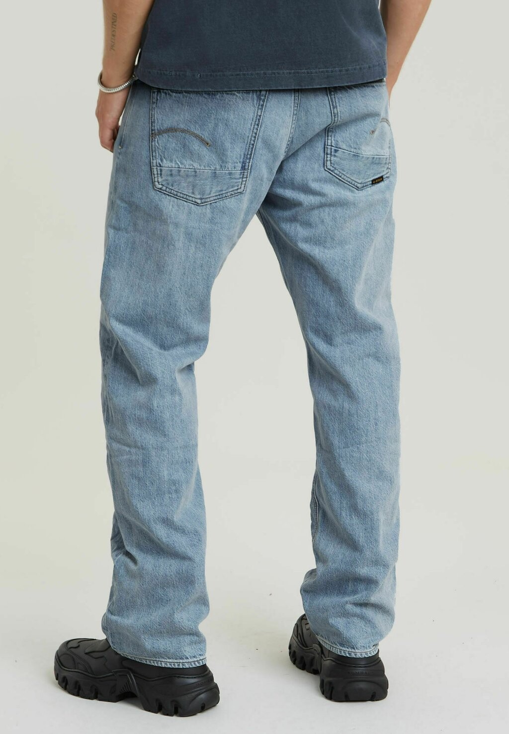 Джинсы прямого кроя DAKOTA G-STAR, светло-голубой
Джинсы прямого кроя DAKOTA G-STAR, светло-голубой