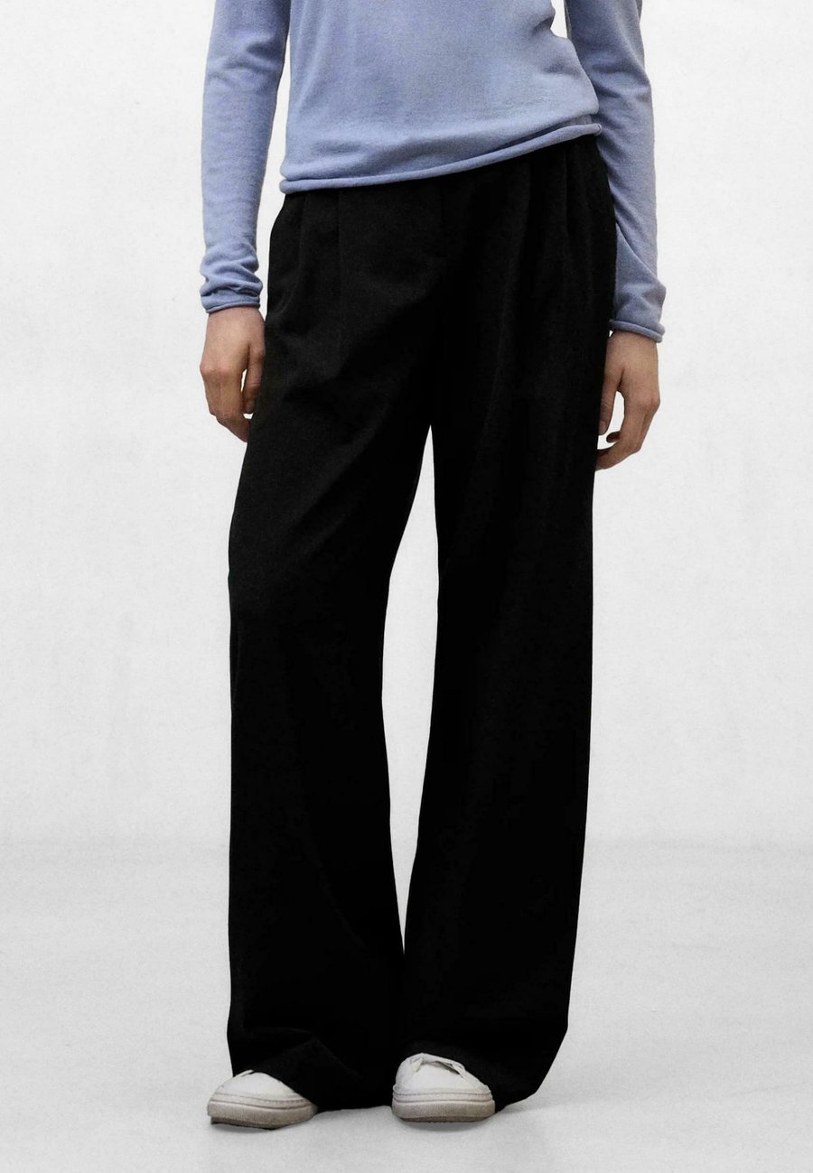 Брюки Ecoalf MIEL , Black
Брюки Ecoalf MIEL , Black