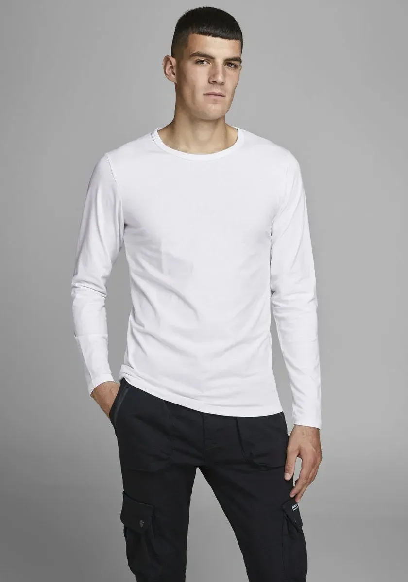 Футболка Jack & Jones с длинными рукавами "BASIC TEE", белый 
Футболка Jack & Jones с длинными рукавами "BASIC TEE", белый