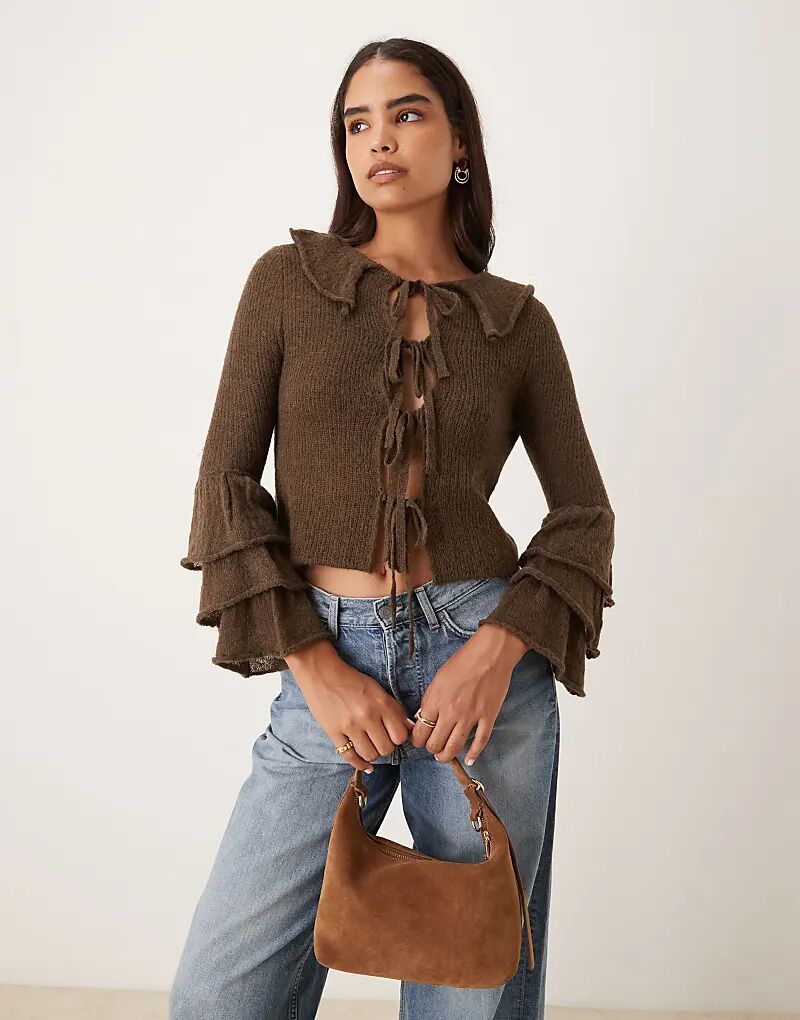 Glamorous кардиган с завязкой спереди темно-коричневого цвета
Glamorous кардиган с завязкой спереди темно-коричневого цвета