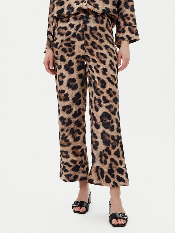 Брюки свободного покроя LS2514018 Lola Casademunt, коричневый
Брюки свободного покроя LS2514018 Lola Casademunt, коричневый