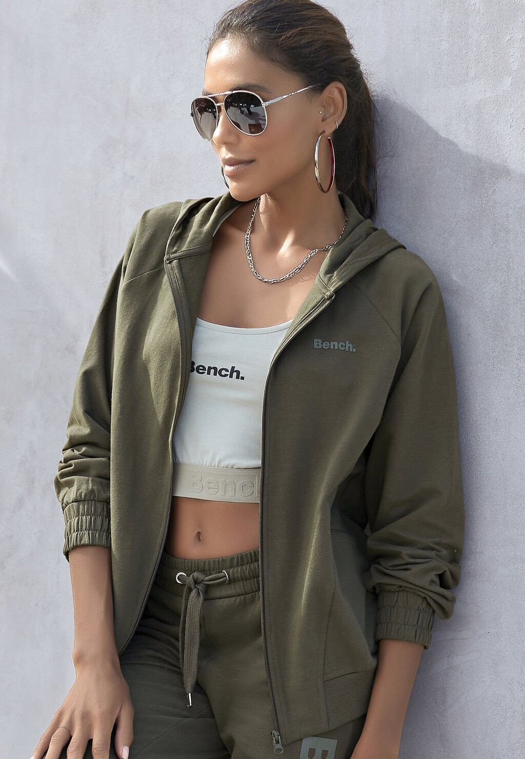 Толстовка Bench, цвет dunkelgrün
Толстовка Bench, цвет dunkelgrün