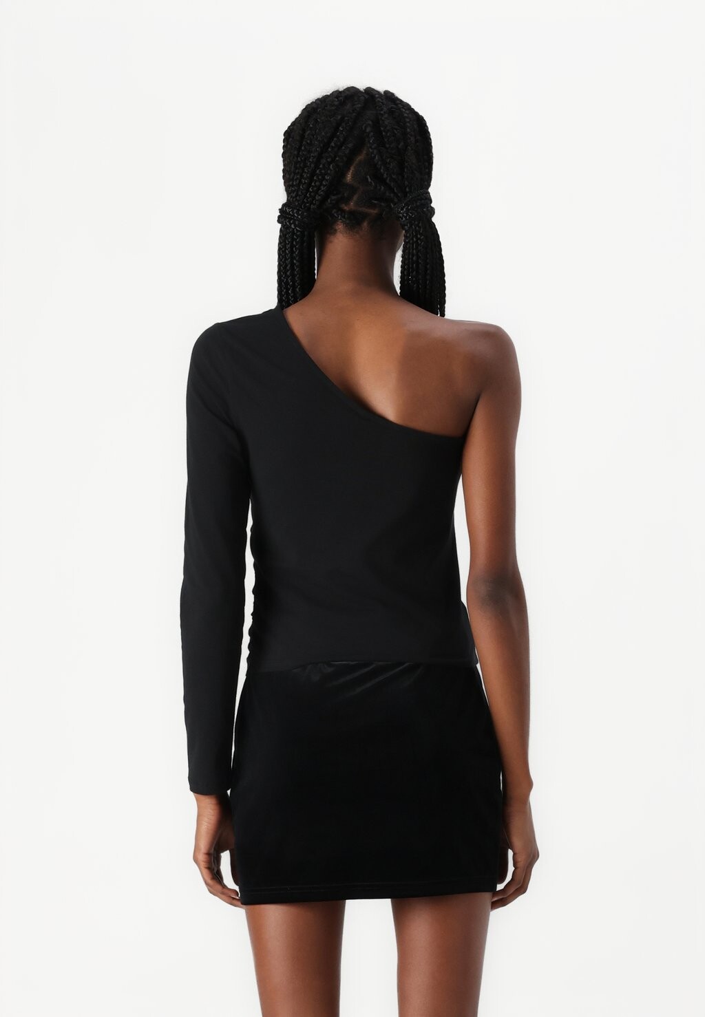 Топ ONLLIVE LOVE ONE SHOULDER ONLY, черный 
Топ ONLLIVE LOVE ONE SHOULDER ONLY, черный