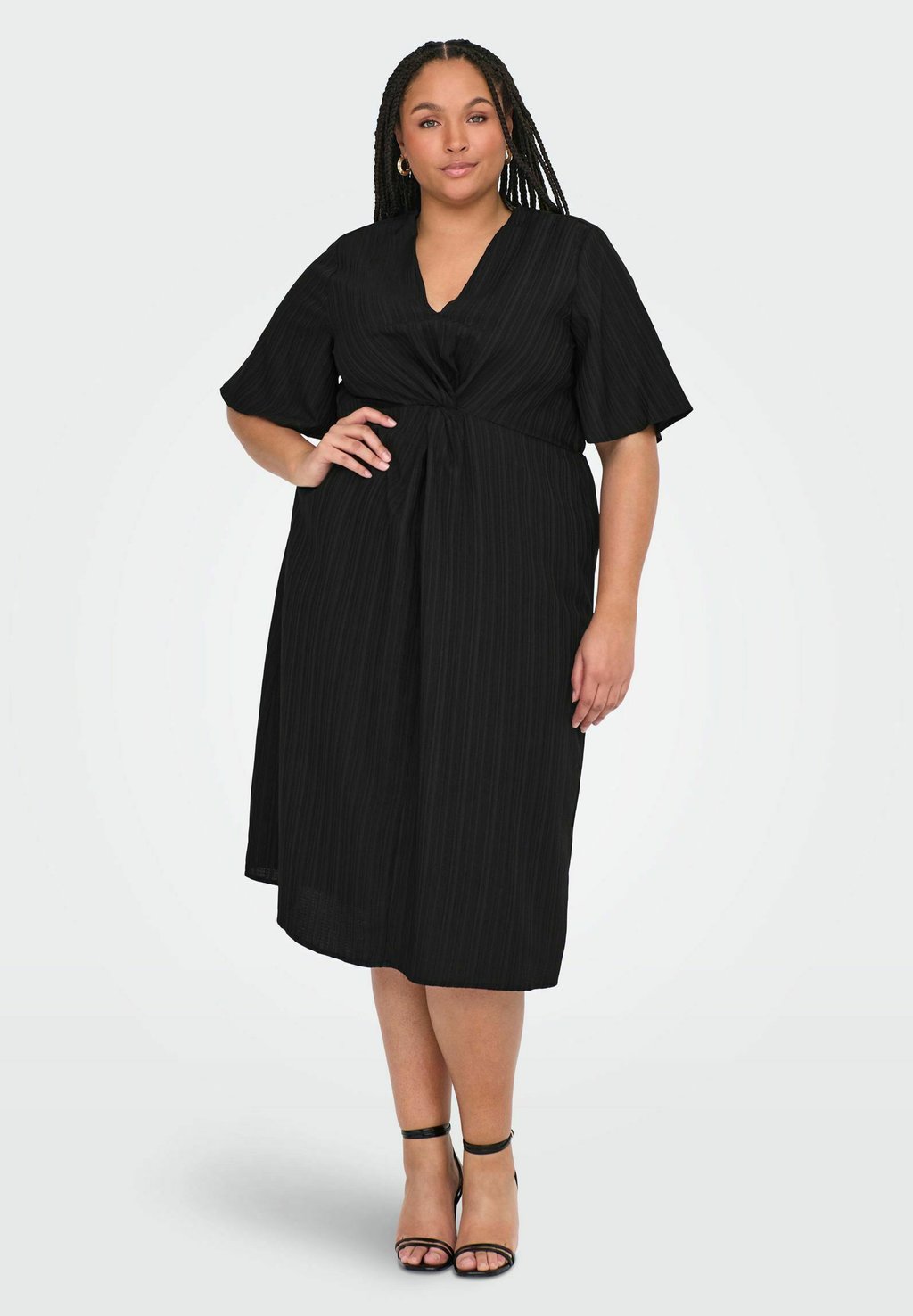 Повседневное платье CARLACIA 2/4 CALF ONLY Carmakoma, черный
Повседневное платье CARLACIA 2/4 CALF ONLY Carmakoma, черный