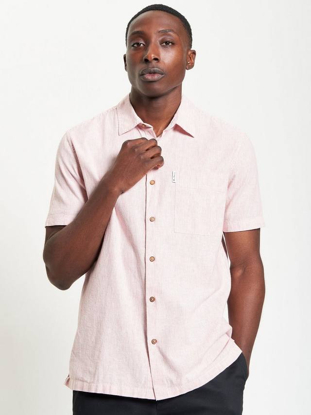 Рубашка в полоску из тикинга с хлопковым составом Regular Fit Ben Sherman, Cerise
Рубашка в полоску из тикинга с хлопковым составом Regular Fit Ben Sherman, Cerise