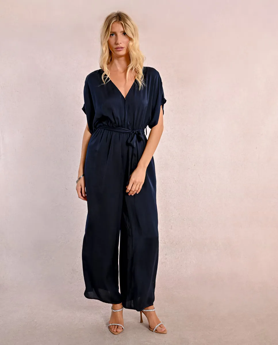 Женский длинный комбинезон с короткими рукавами и бантом Molly Bracken, темно-синий
Женский длинный комбинезон с короткими рукавами и бантом Molly Bracken, темно-синий