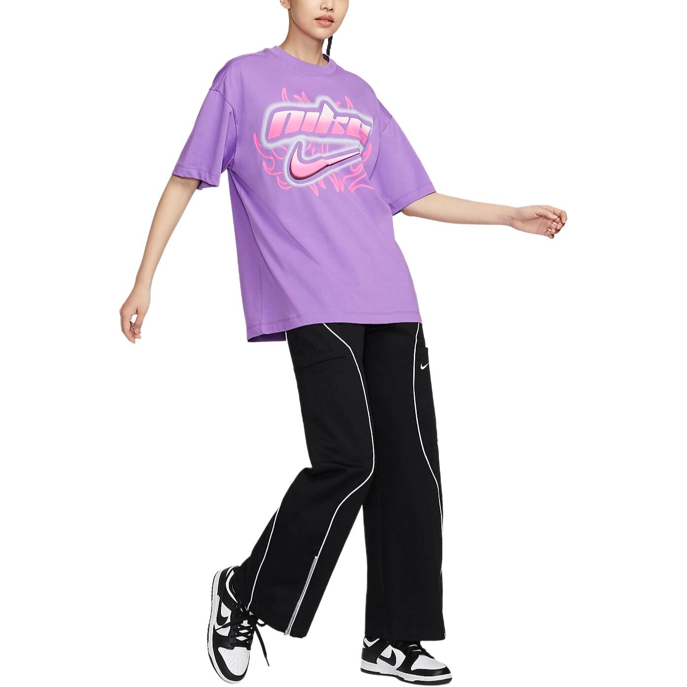 Спортивная футболка женская малиновая Nike
Спортивная футболка женская малиновая Nike