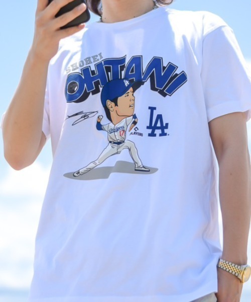 Футболка, крой оверсайз, бренд New Era, цвет белый
Футболка, крой оверсайз, бренд New Era, цвет белый