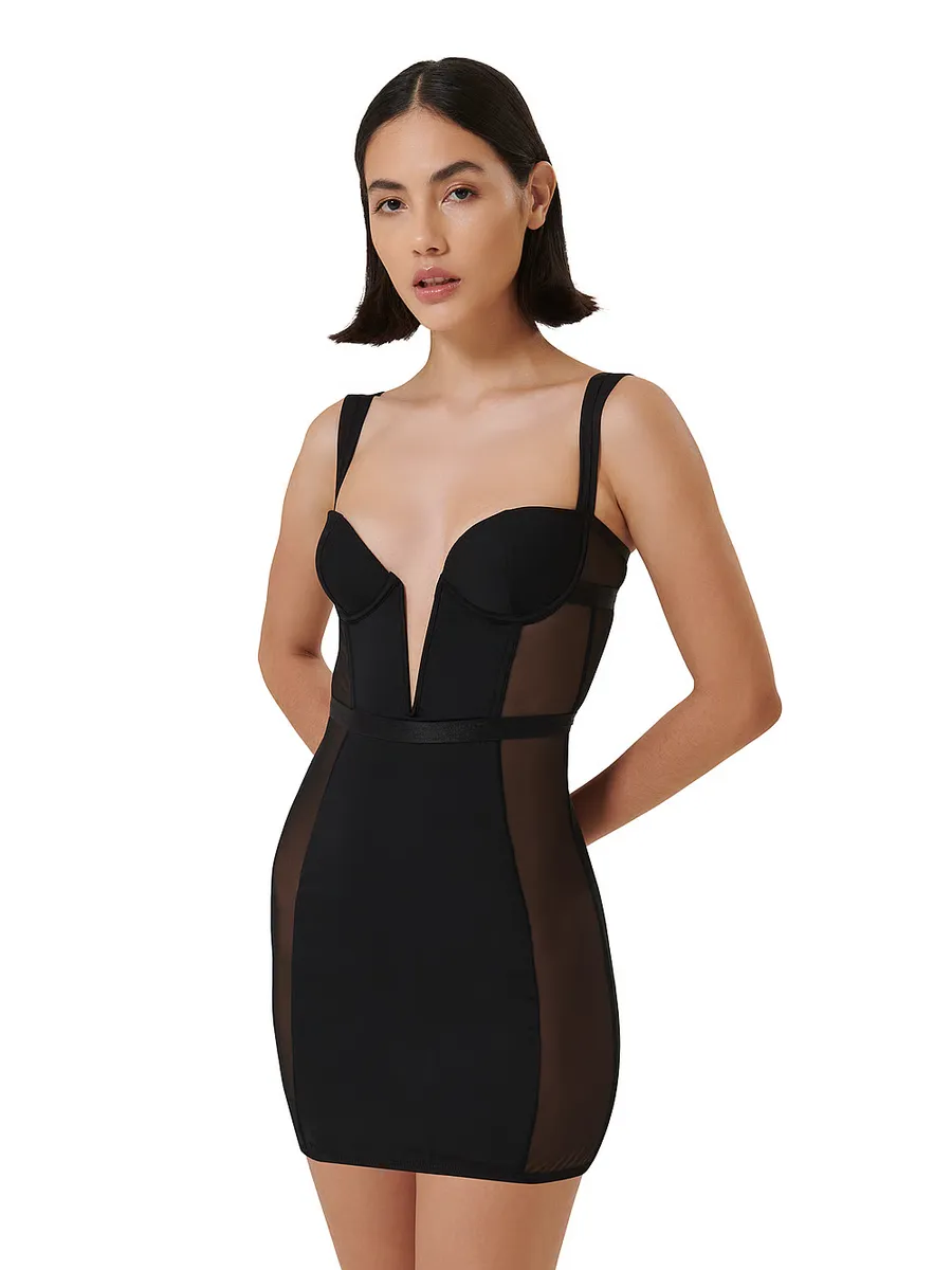 Короткая сорочка с прошивкой Lara Bluebella, черный 
Короткая сорочка с прошивкой Lara Bluebella, черный