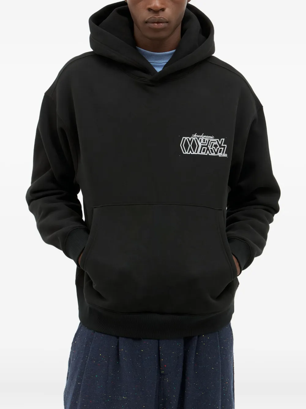 Худи с вышитым логотипом Metalwood Studio, черный
Худи с вышитым логотипом Metalwood Studio, черный