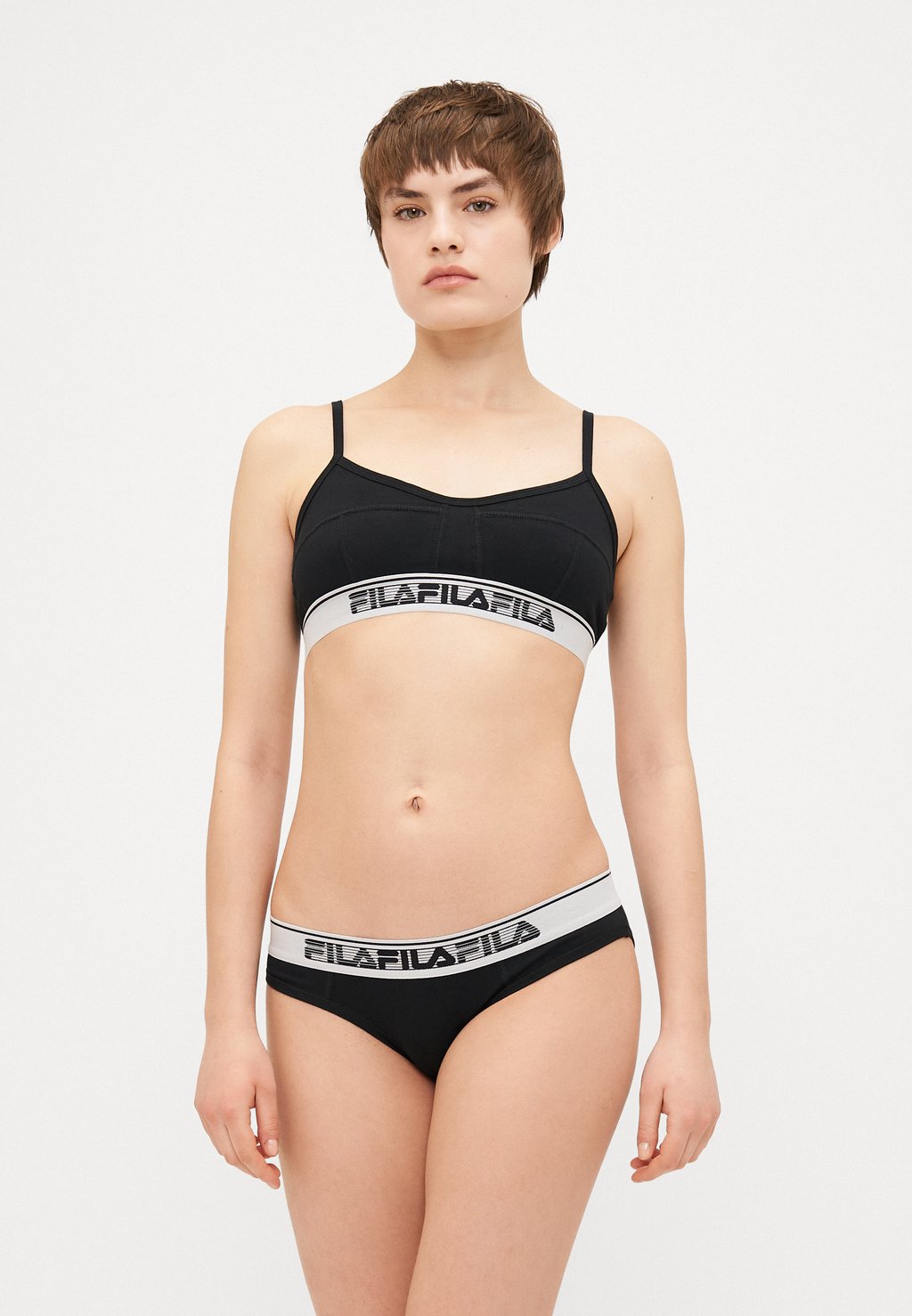 Трусы WOMAN BRIEF 3 PACK Fila, черный
Трусы WOMAN BRIEF 3 PACK Fila, черный
