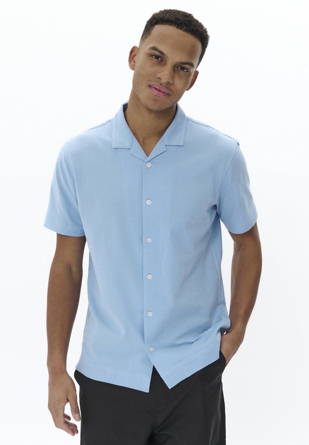 Рубашка MATROSTOL RESORT Matinique, светло-голубой
Рубашка MATROSTOL RESORT Matinique, светло-голубой