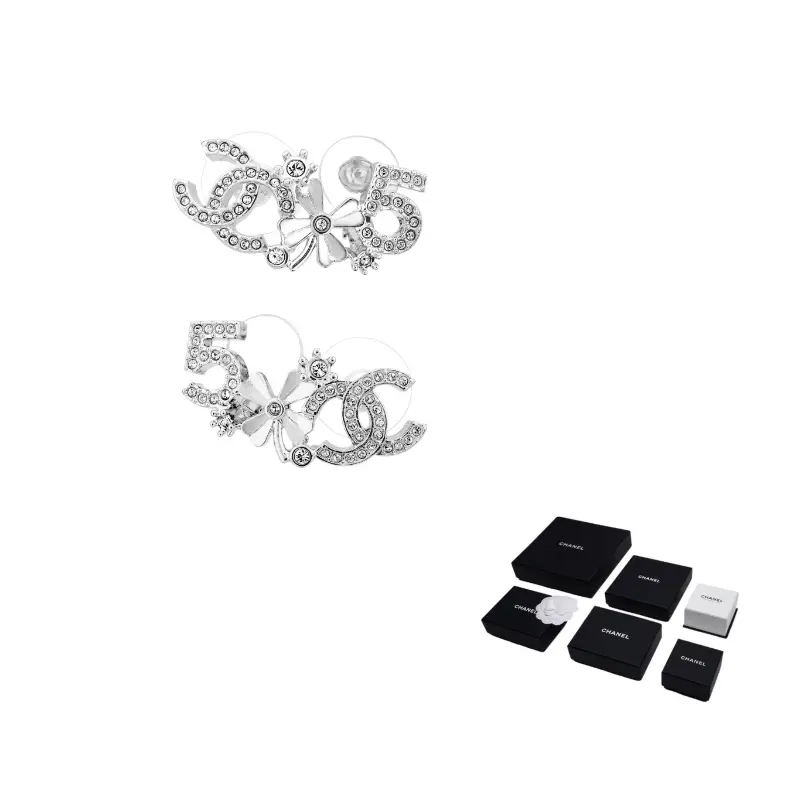 Кристальные серьги Women's CHANEL
Кристальные серьги Women's CHANEL