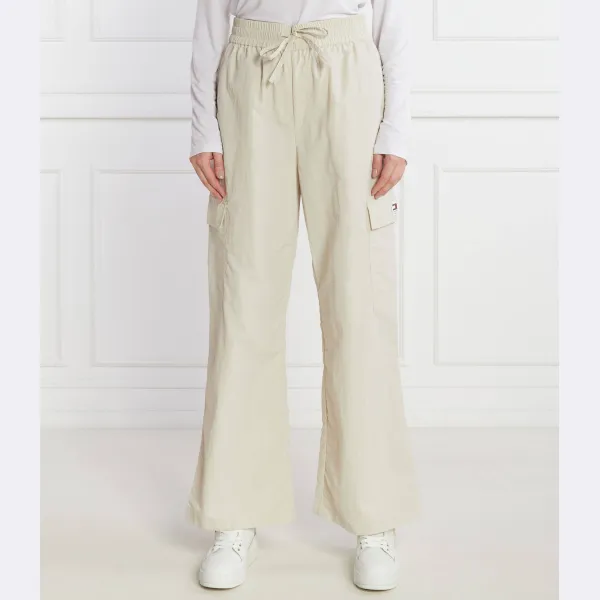 Брюки карго свободного кроя с ромашками Tommy Hilfiger, бежевый
Брюки карго свободного кроя с ромашками Tommy Hilfiger, бежевый