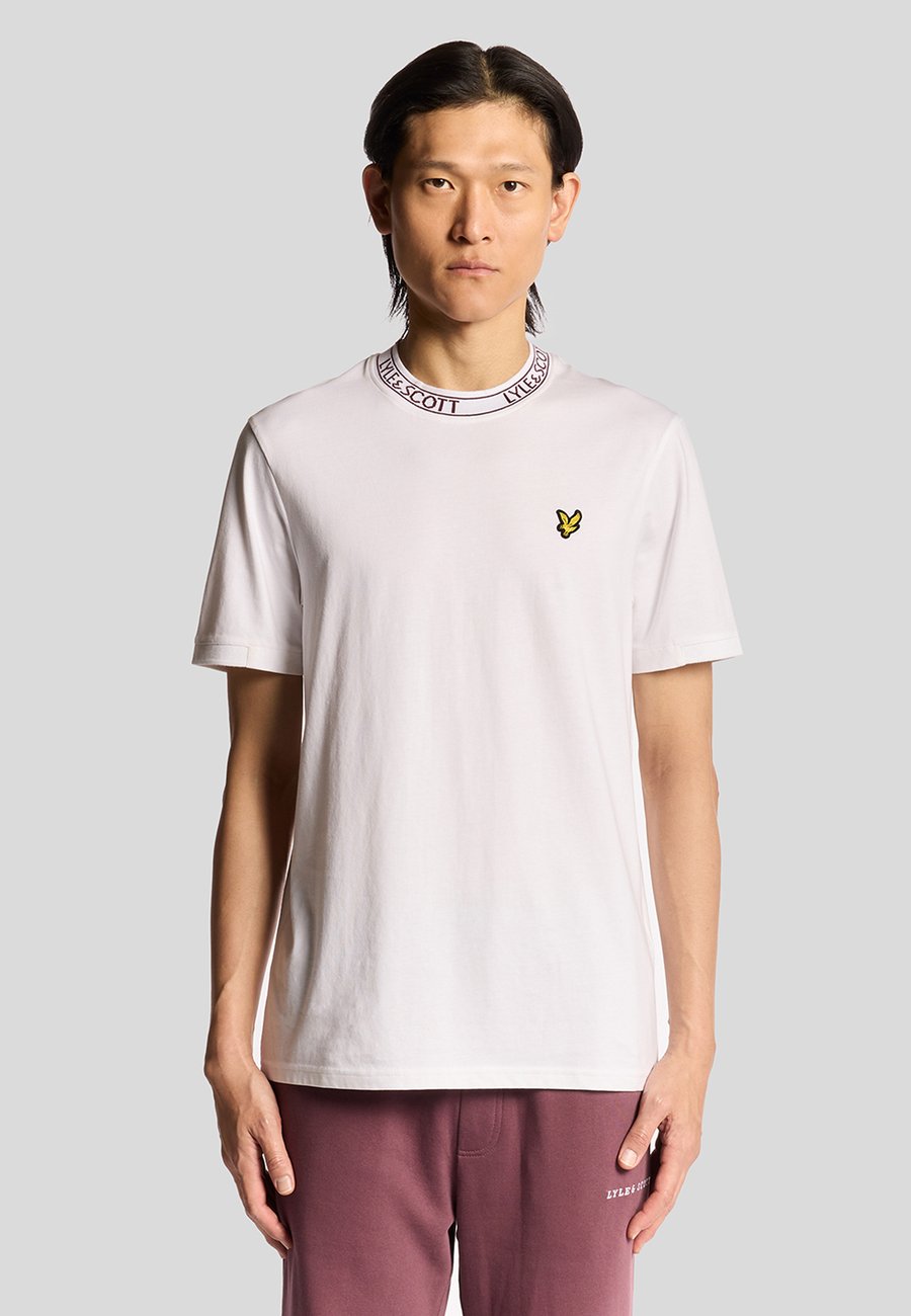 Футболка Lyle & Scott SS LOGO , Y White Port/White, Белый, Футболка Lyle & Scott SS LOGO , Y White Port/White
Футболка Lyle & Scott SS LOGO , Y White Port/White, Белый, Футболка Lyle & Scott SS LOGO , Y White Port/White